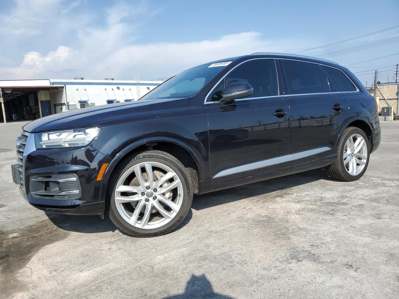 Salvage Audi Q7 Image