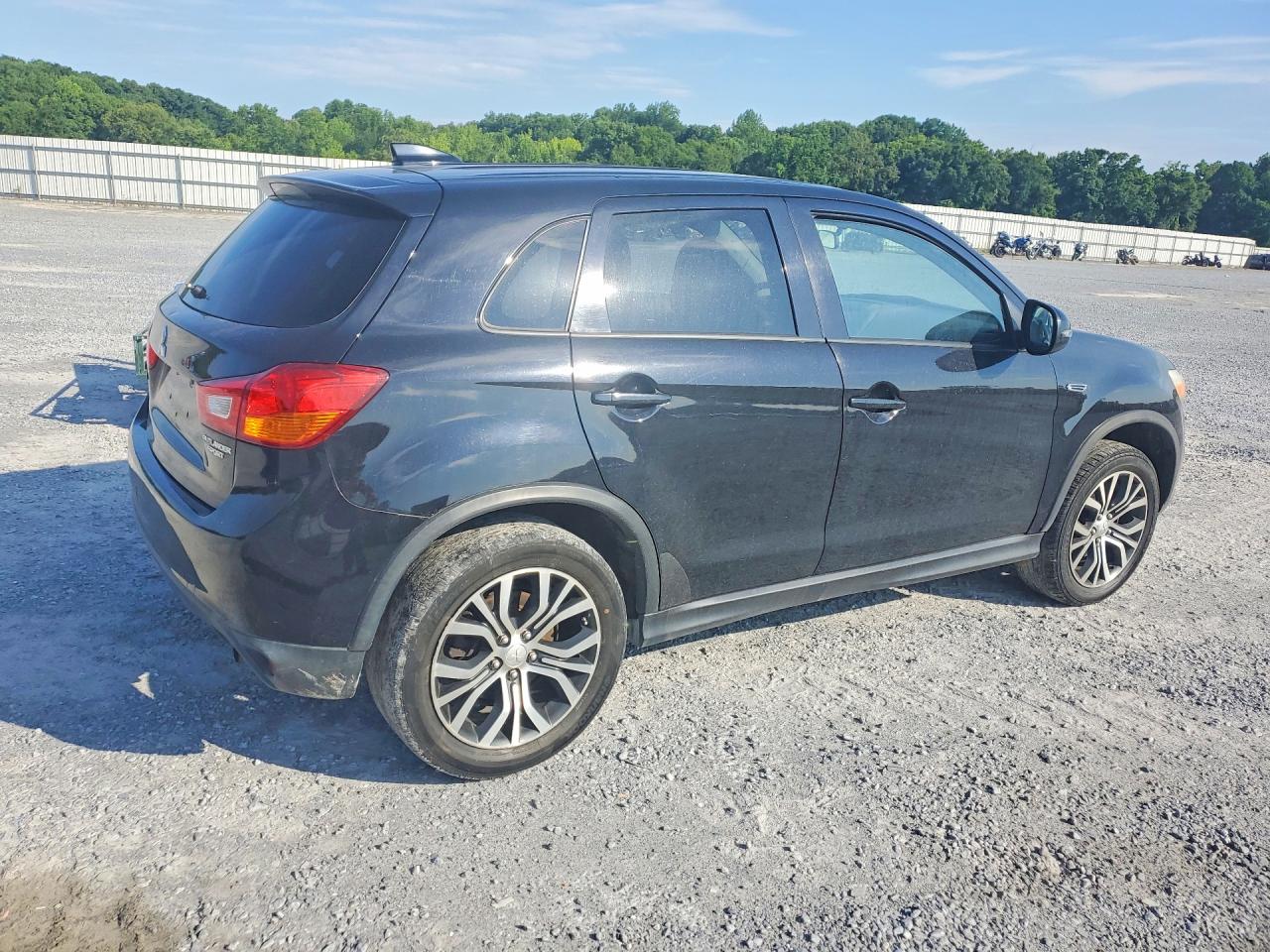 Mitsubishi Outlander Es