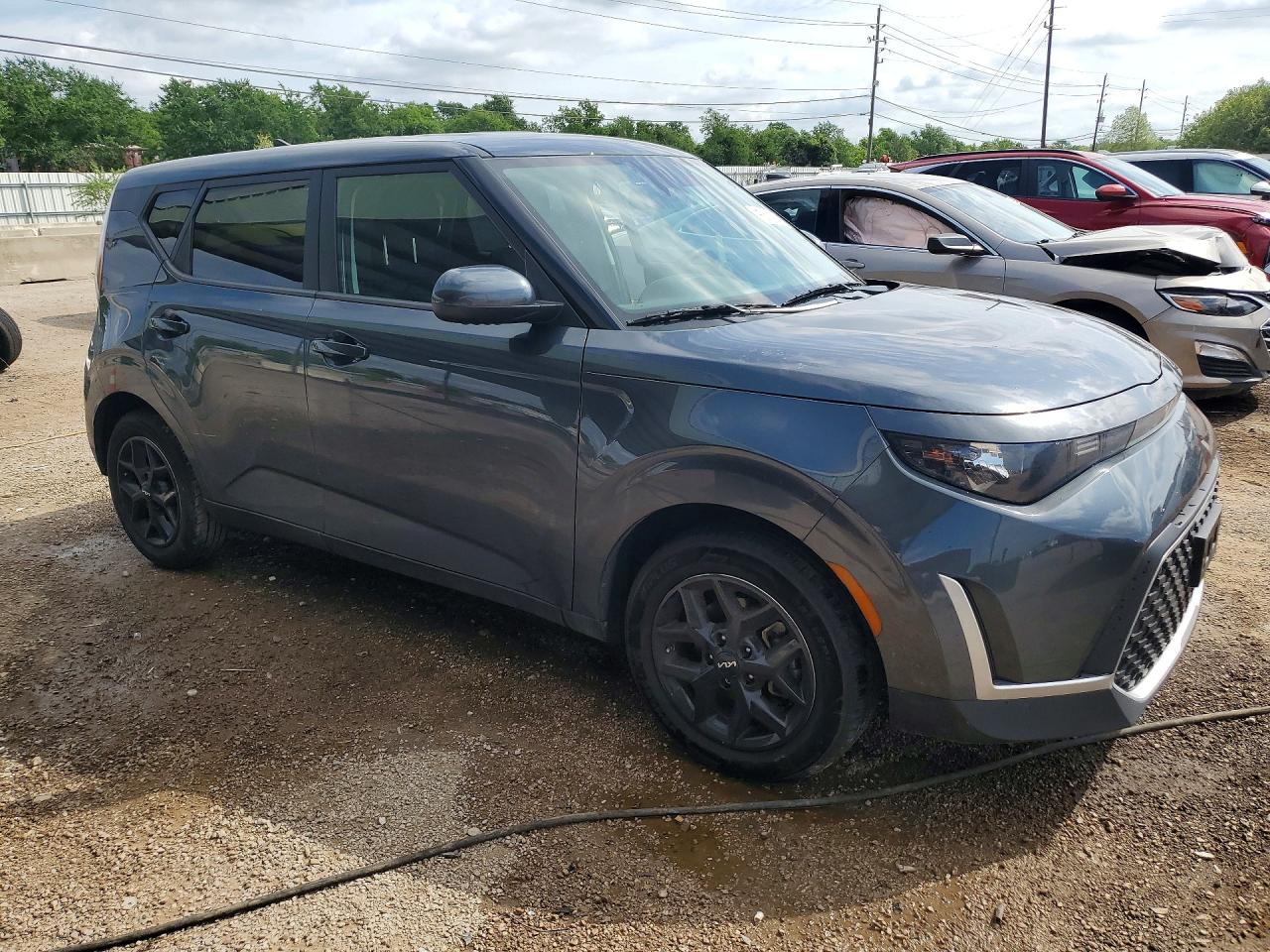 Kia Soul Lx