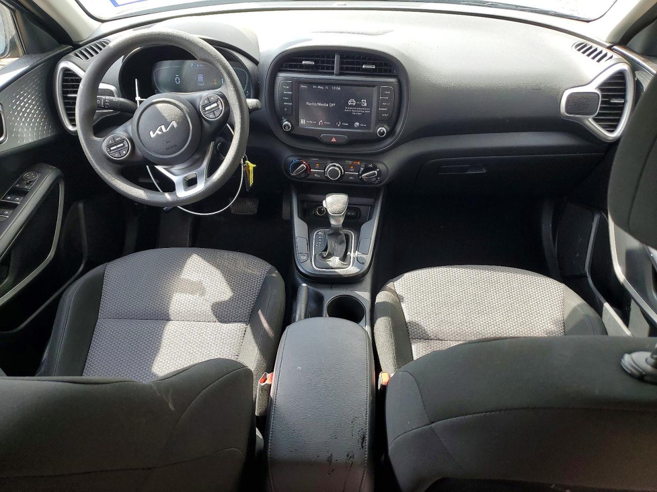 Kia Soul Lx
