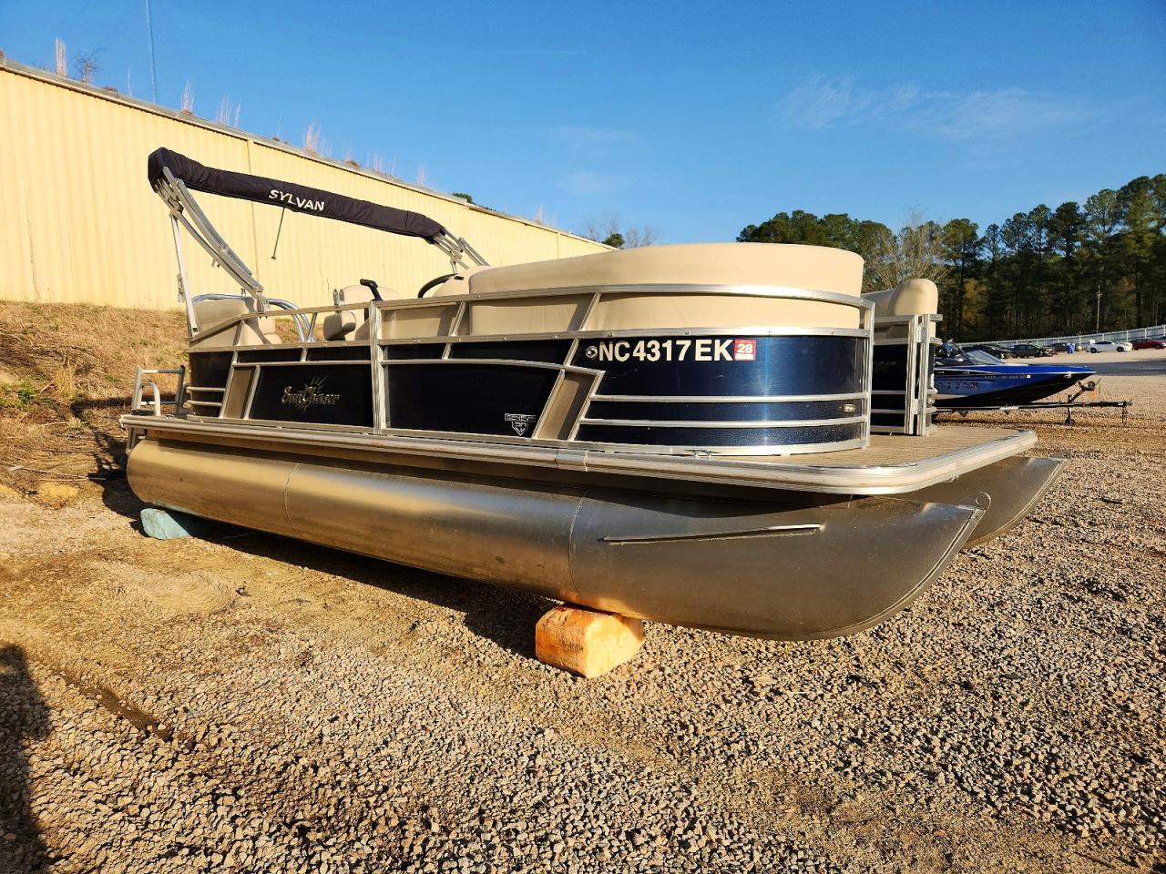 Salvage Boat Sunchaser Image