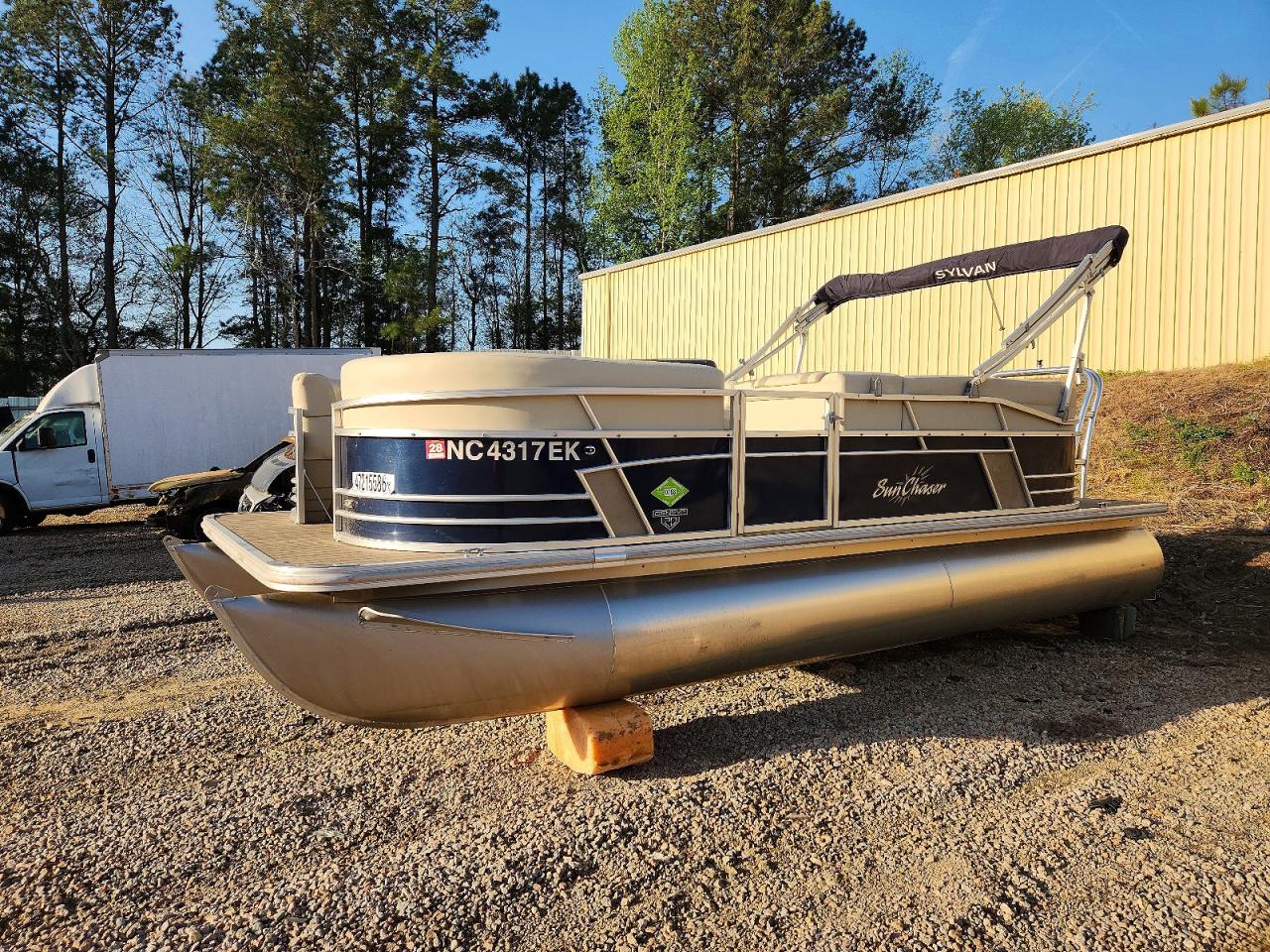 Boat Sunchaser