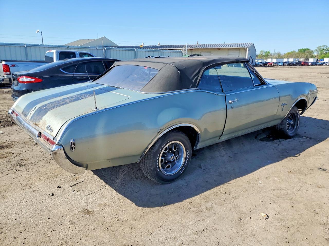 Oldsmobile Cutlass