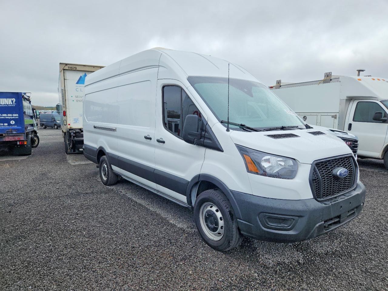 Salvage Ford Transit Image