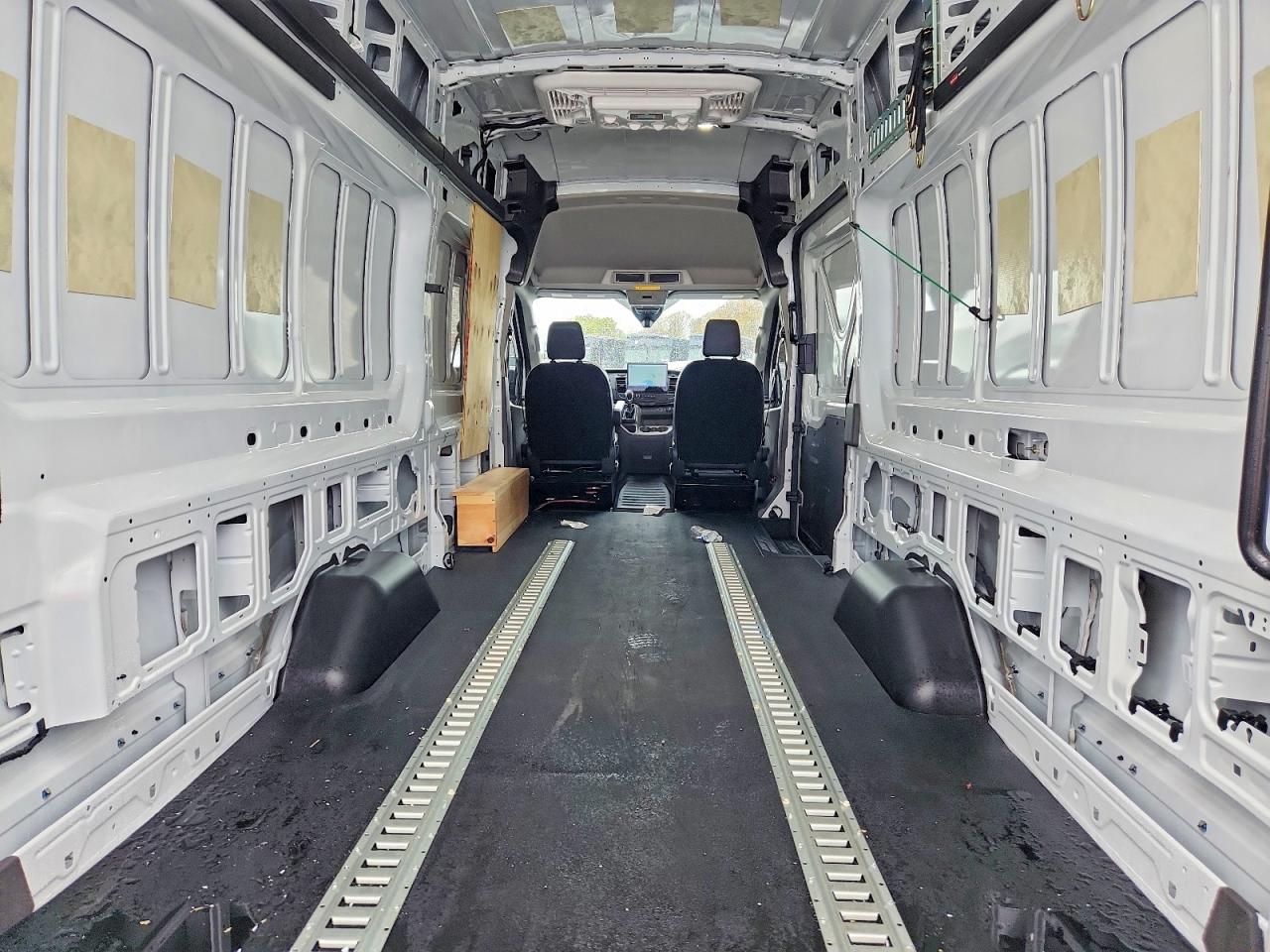 Ford Transit T-250