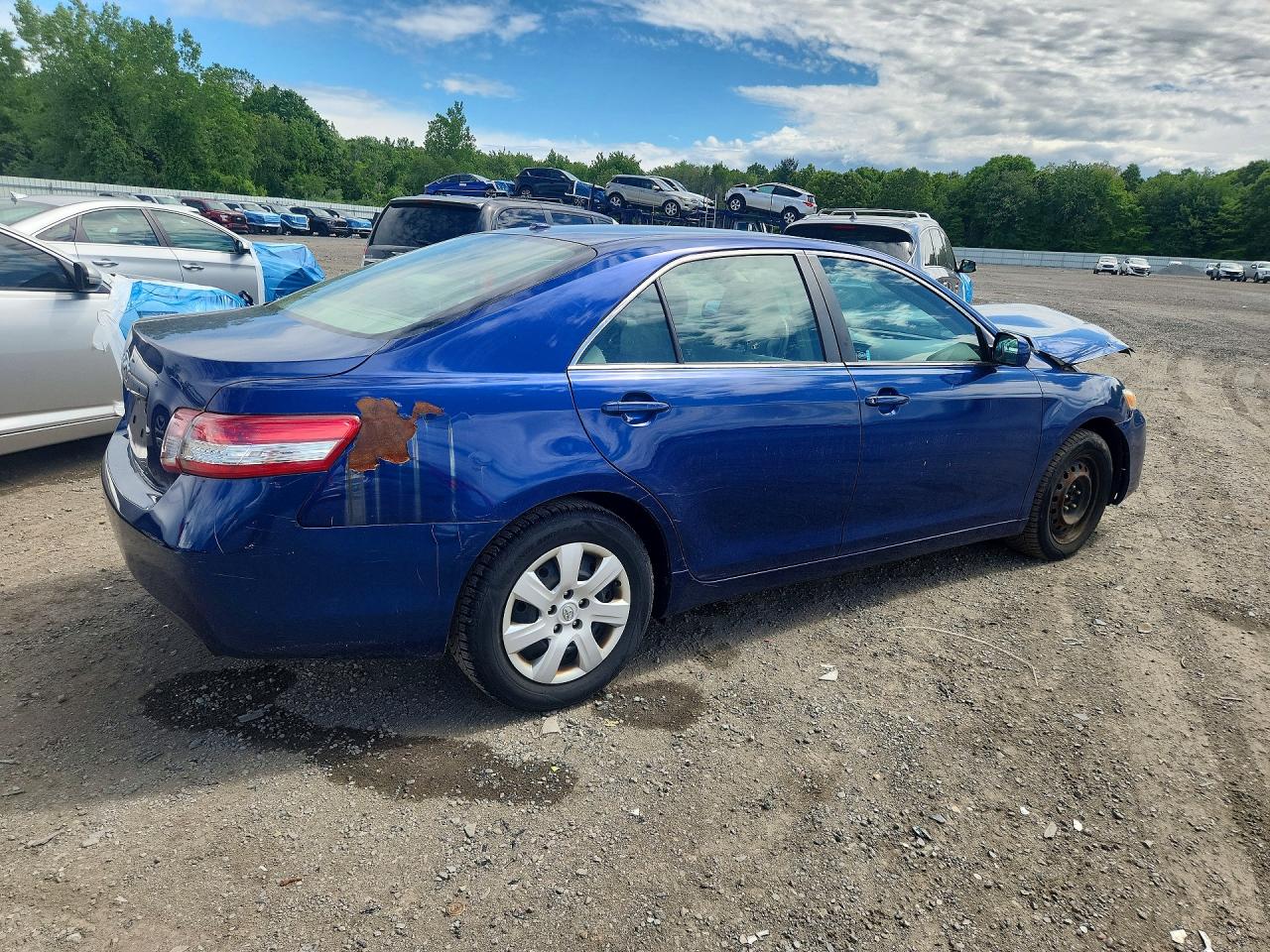 Toyota Camry Base