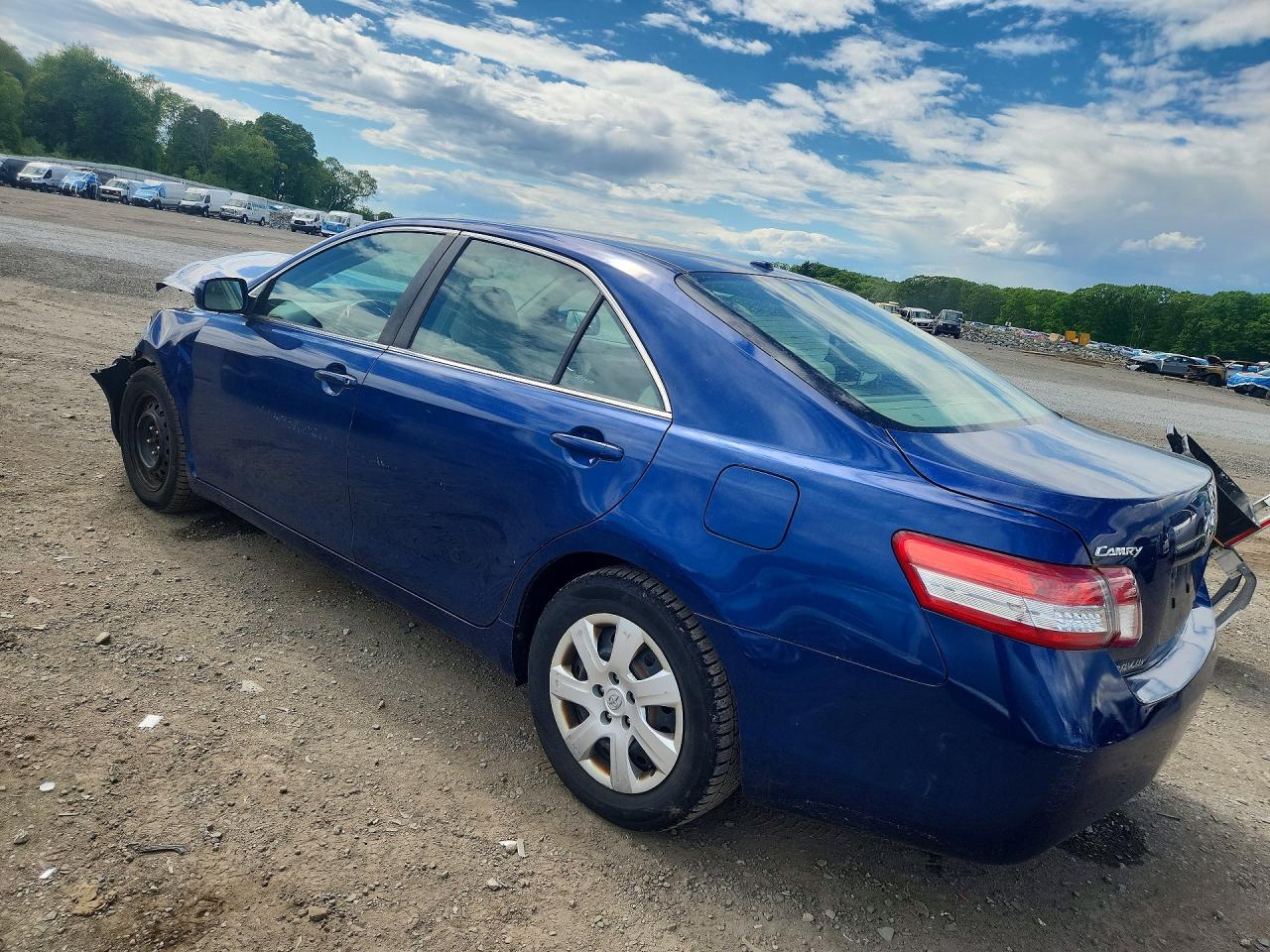 Toyota Camry Base