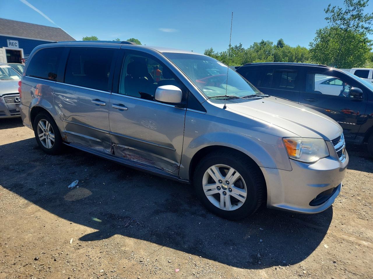Dodge Caravan Crew