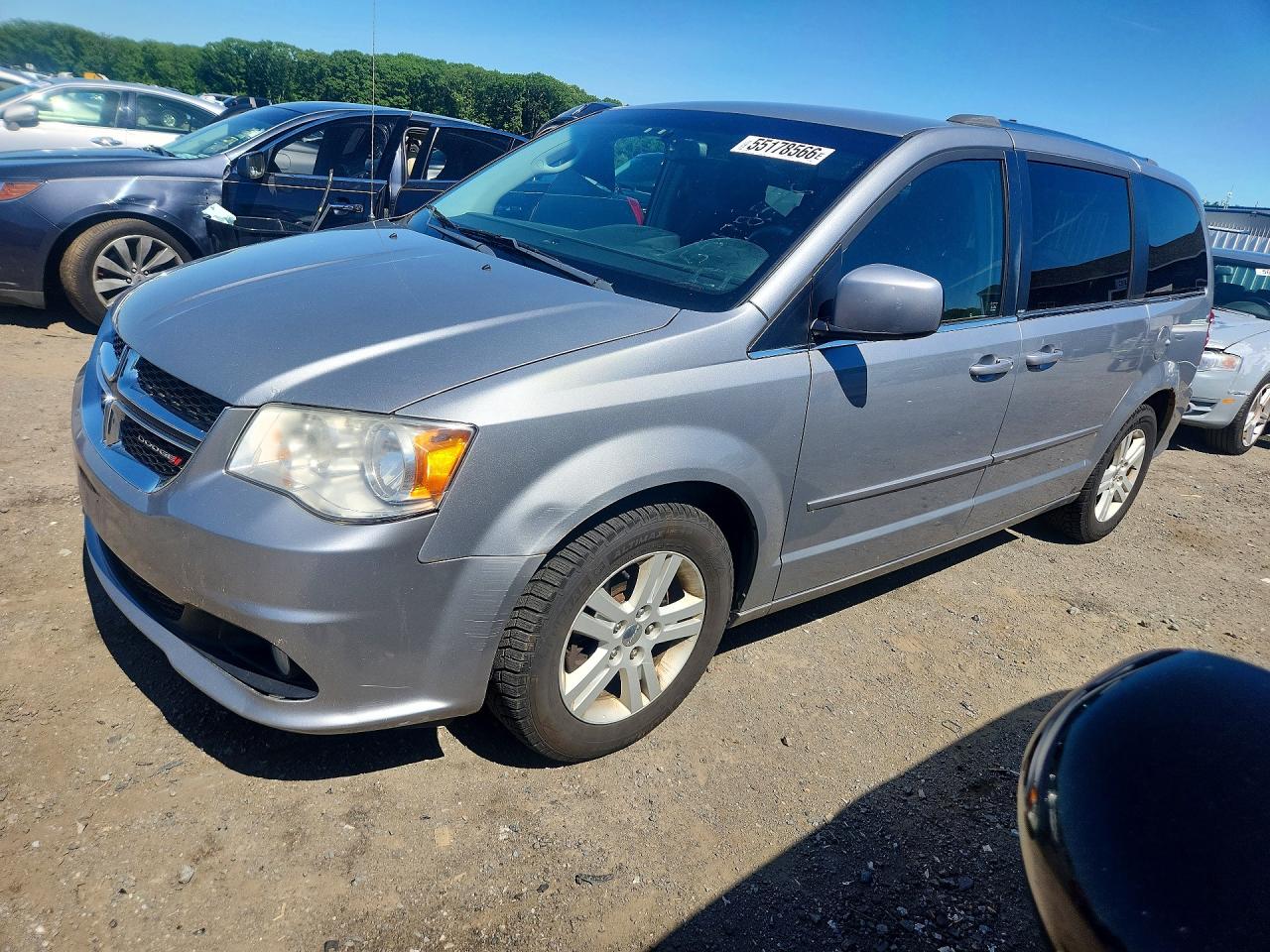 Salvage Dodge Caravan Image