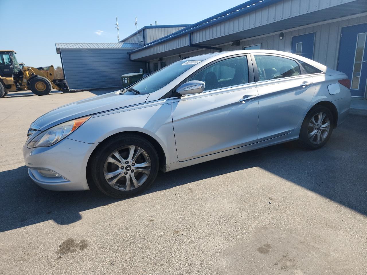 Salvage Hyundai SONATA Image