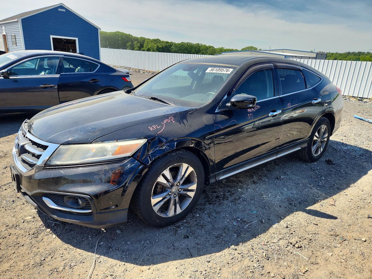 Salvage Honda Crosstour Image