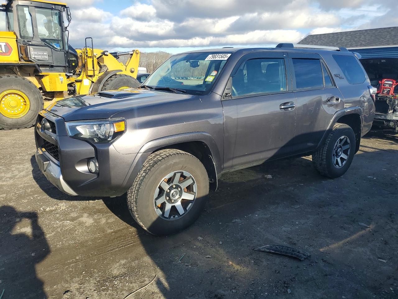 Salvage Toyota 4Runner Image