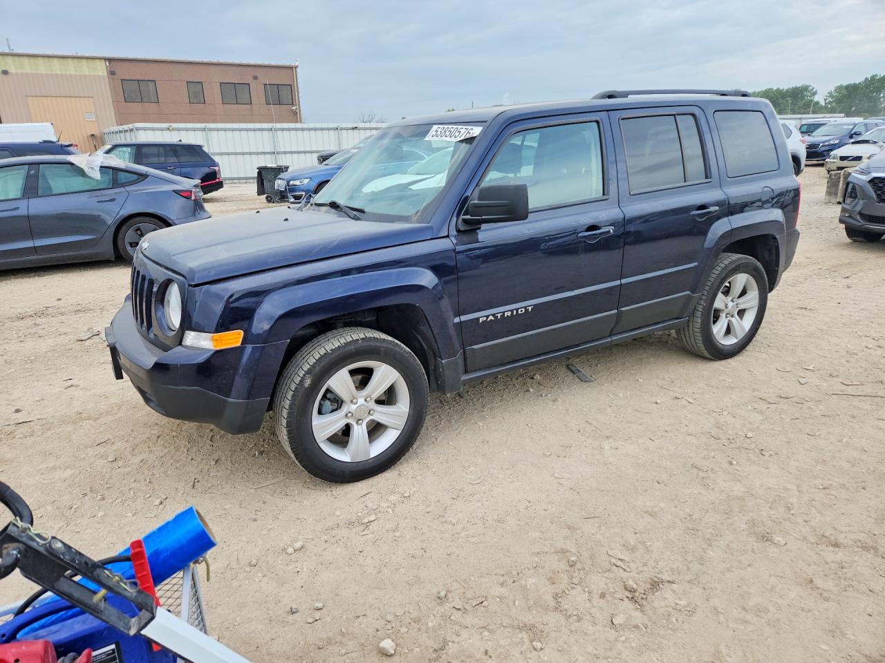 Salvage Jeep Patriot Image
