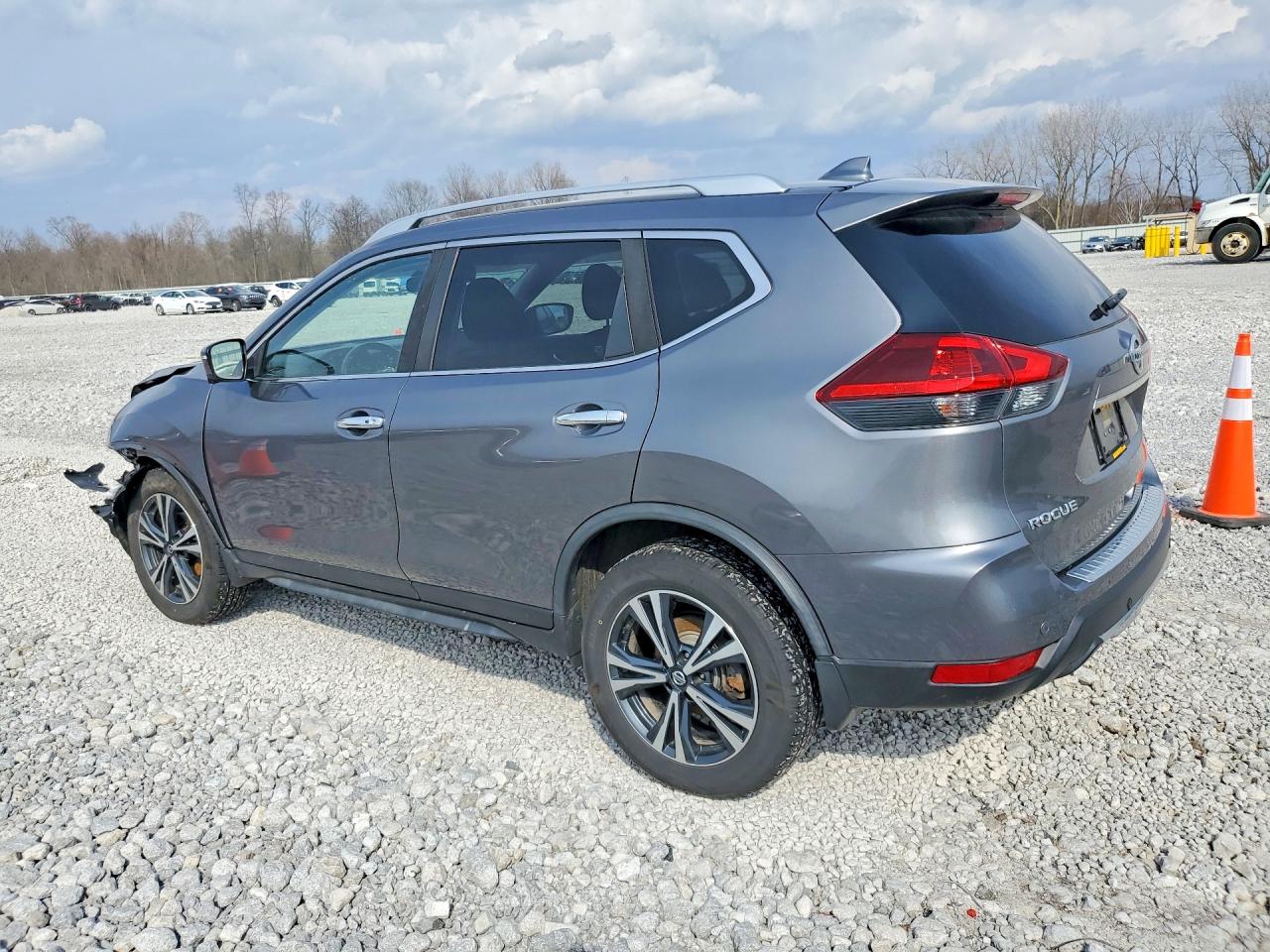 Nissan Rogue Sv