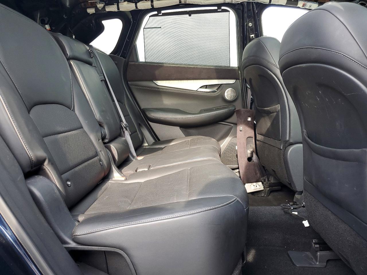 INFINITI Qx Essential