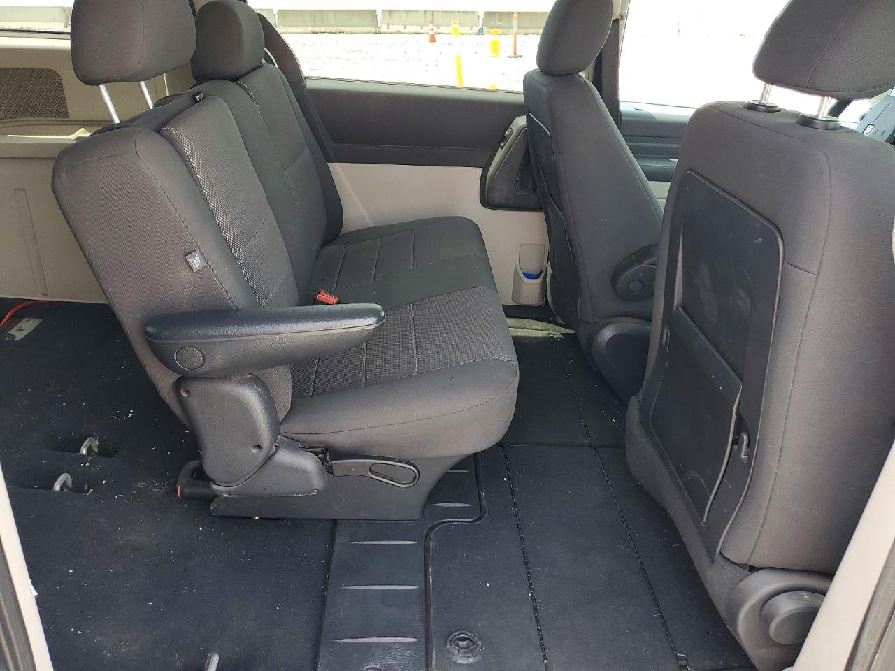 Dodge Caravan