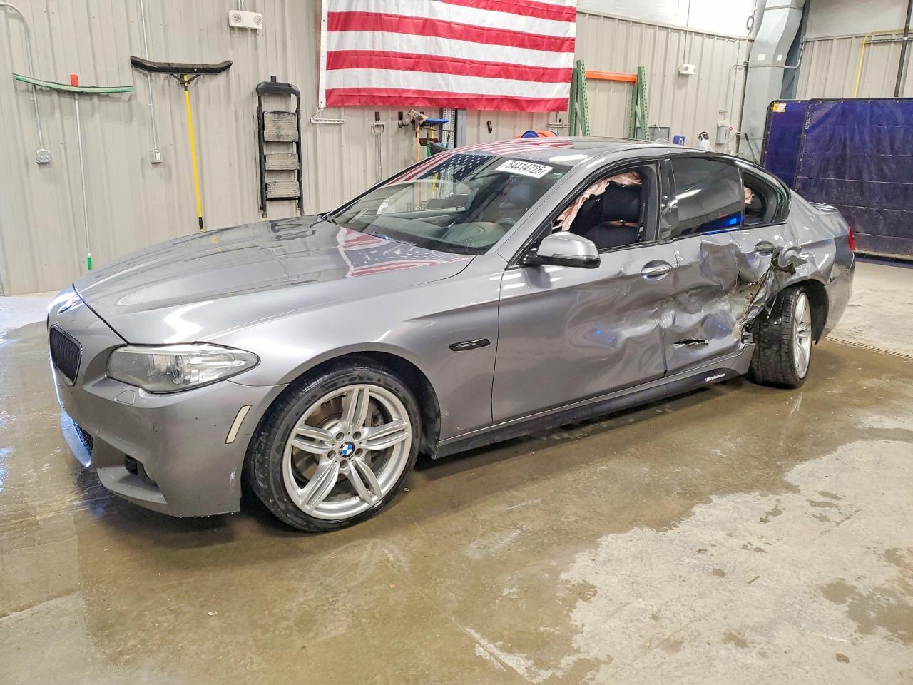 Salvage BMW 5 Series Image