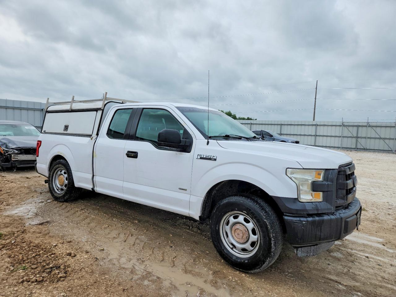 Ford F-150 Super Cab