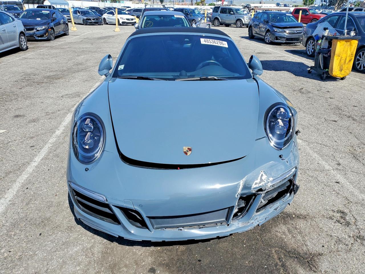 Porsche 911 Carrera S