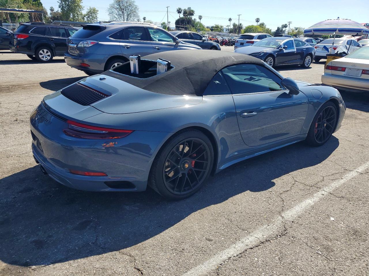 Porsche 911 Carrera S
