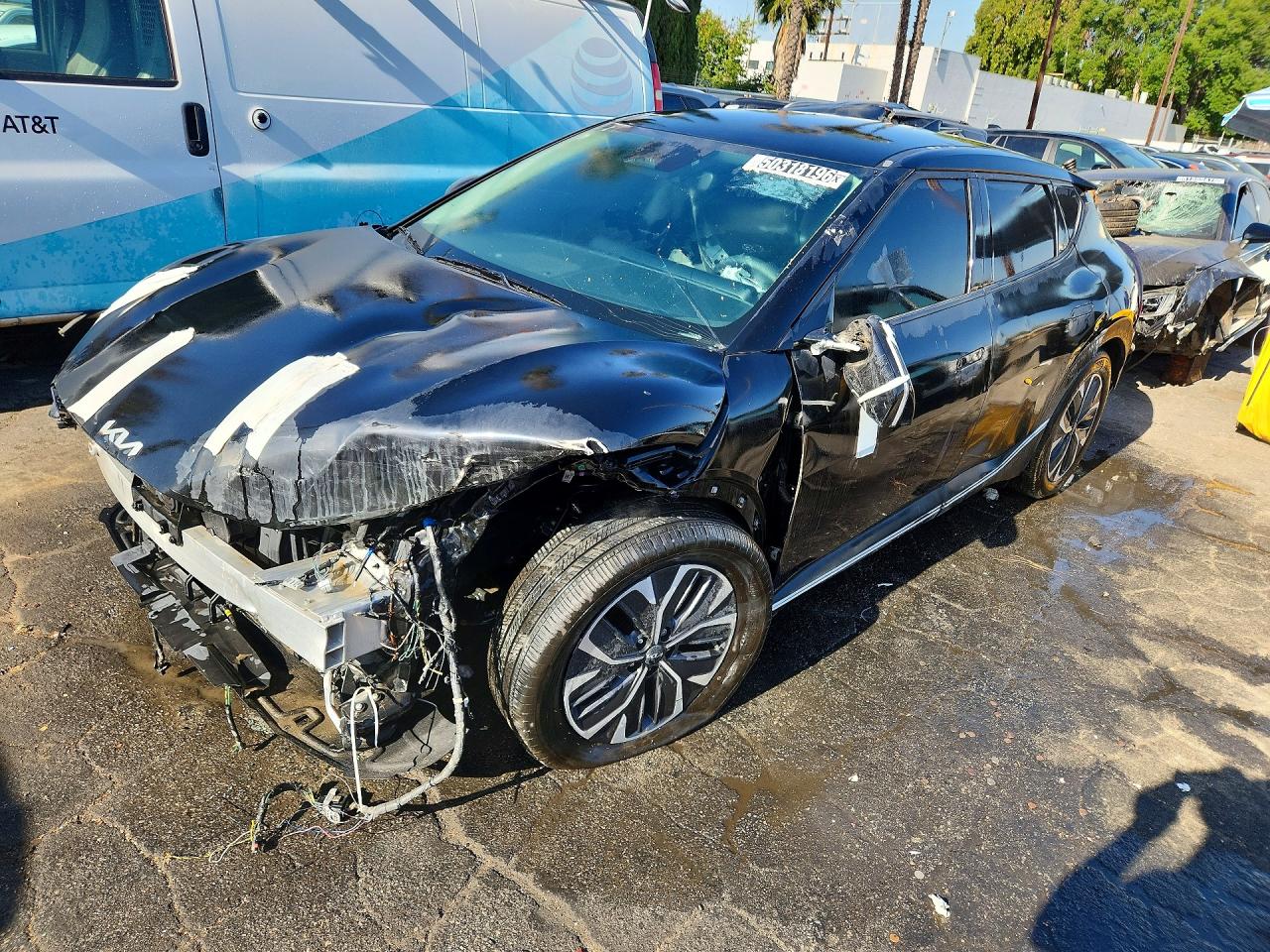 Salvage Kia EV6 Image