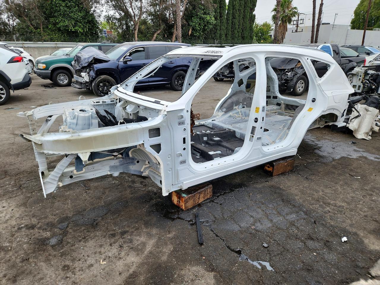 Salvage Genesis GV80 Image