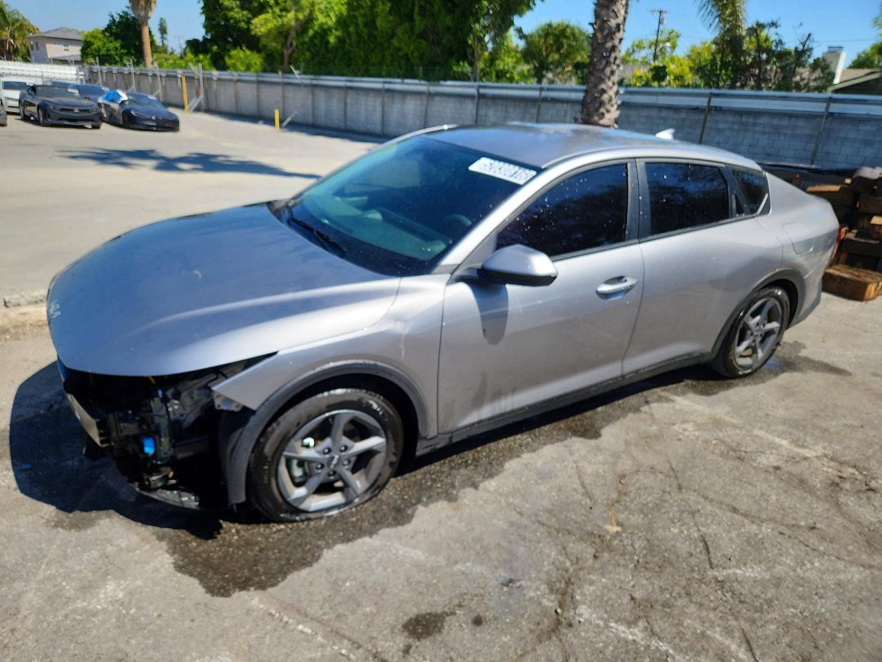 Salvage Kia K4 Image