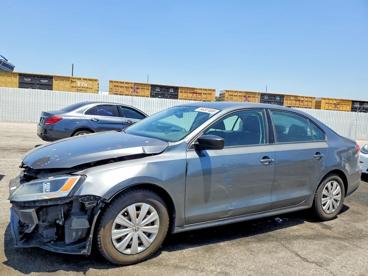 Salvage Volkswagen Jetta Image