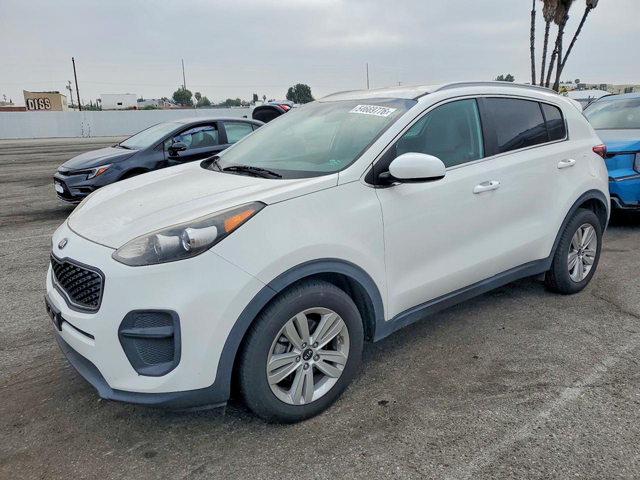 Salvage Kia Sportage Image