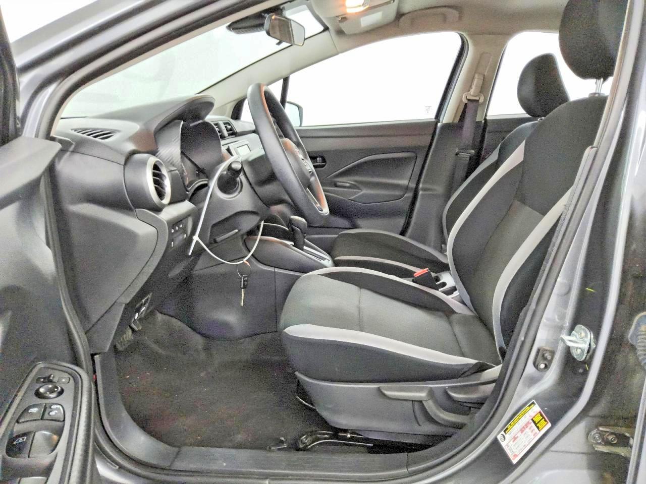 Nissan Versa S