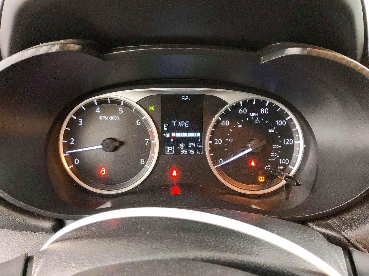 Nissan Versa S