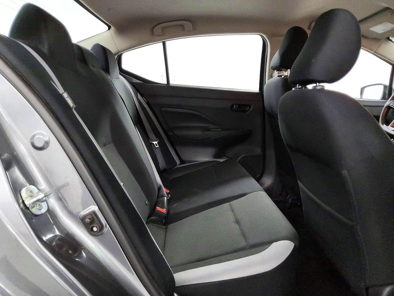 Nissan Versa S