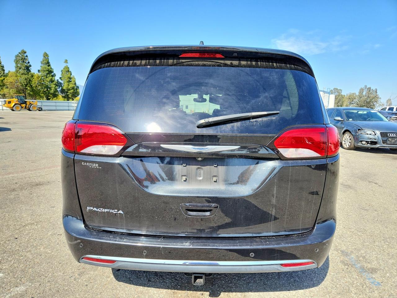 Chrysler Pacifica Touring L