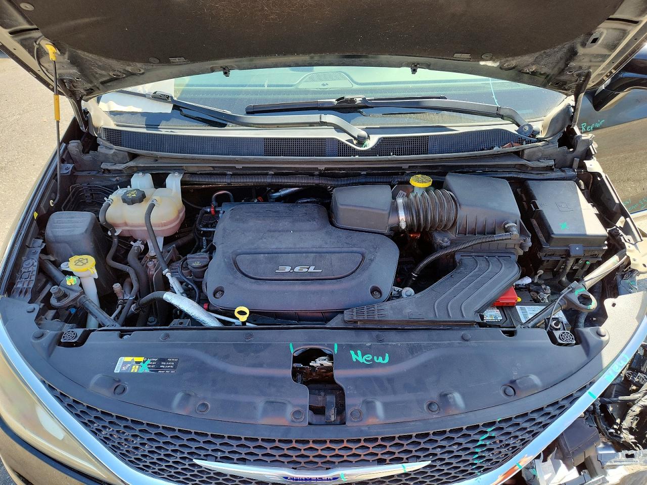 Chrysler Pacifica Touring L
