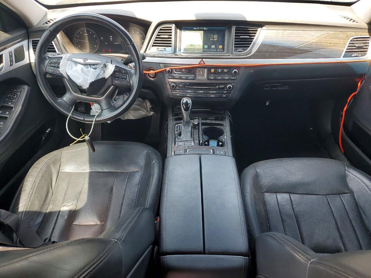 Hyundai Genesis 3.8l