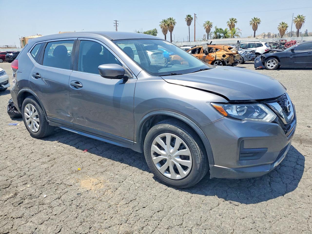 Nissan Rogue S