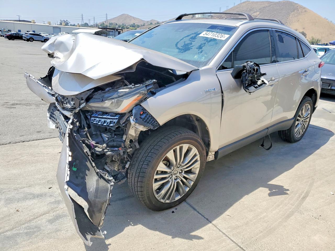 Salvage Toyota Venza Image