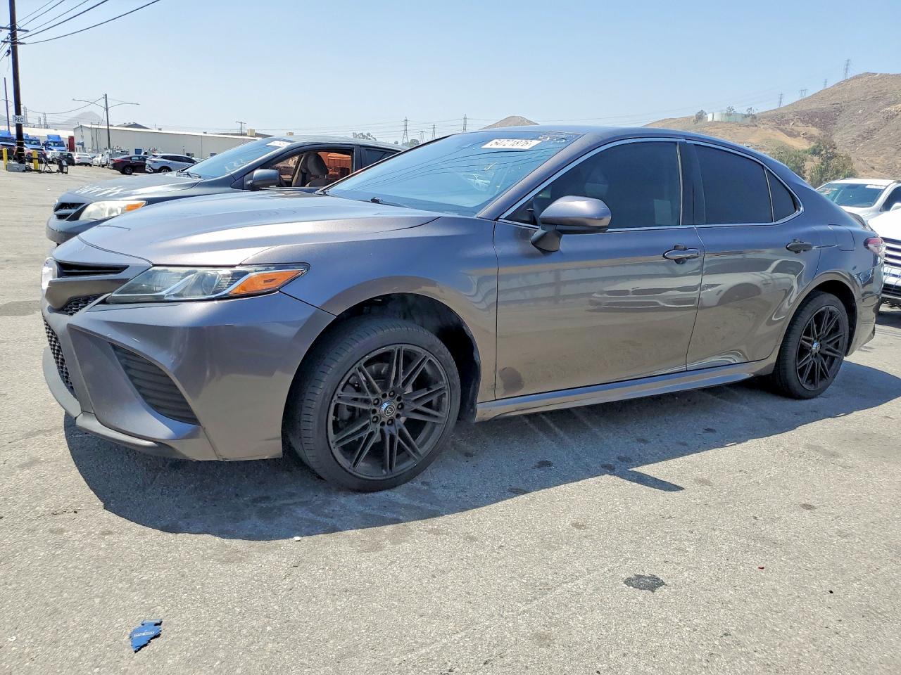 Salvage Toyota Camry Image