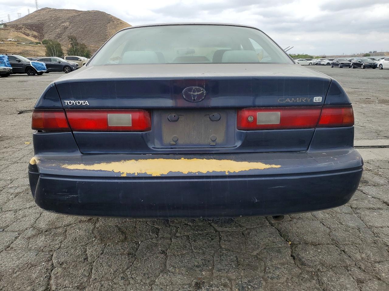 Toyota Camry Le