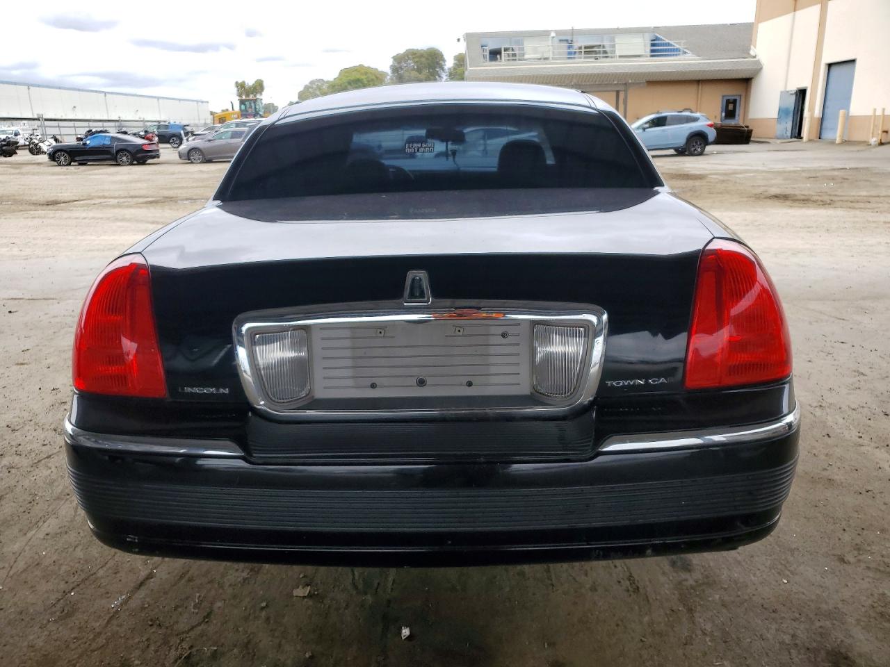 Linc Towncar