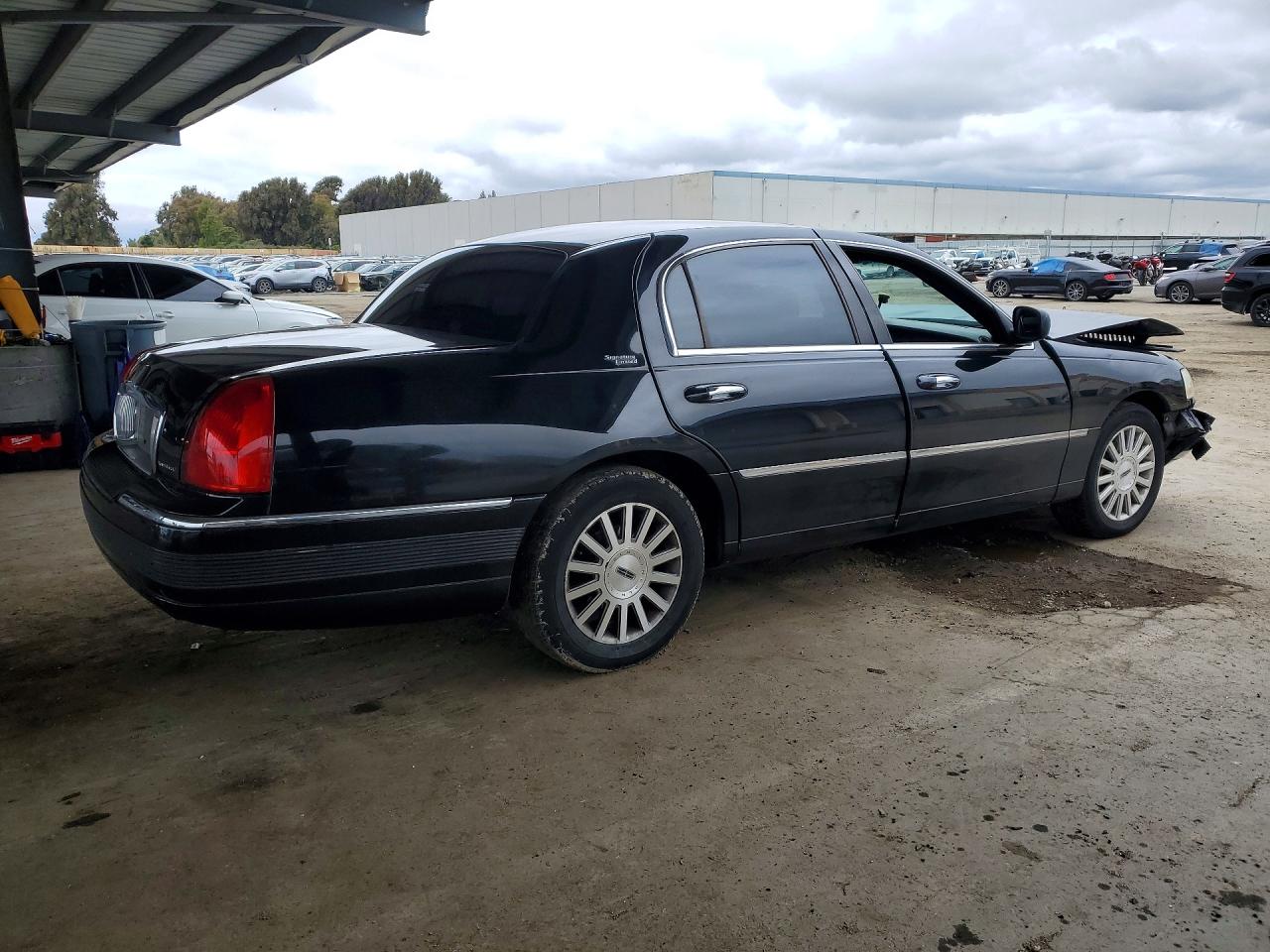 Linc Towncar
