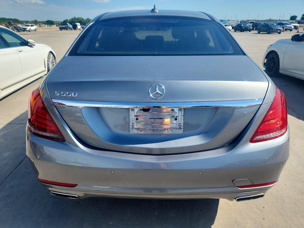 Mercedes-Benz S-Class 550