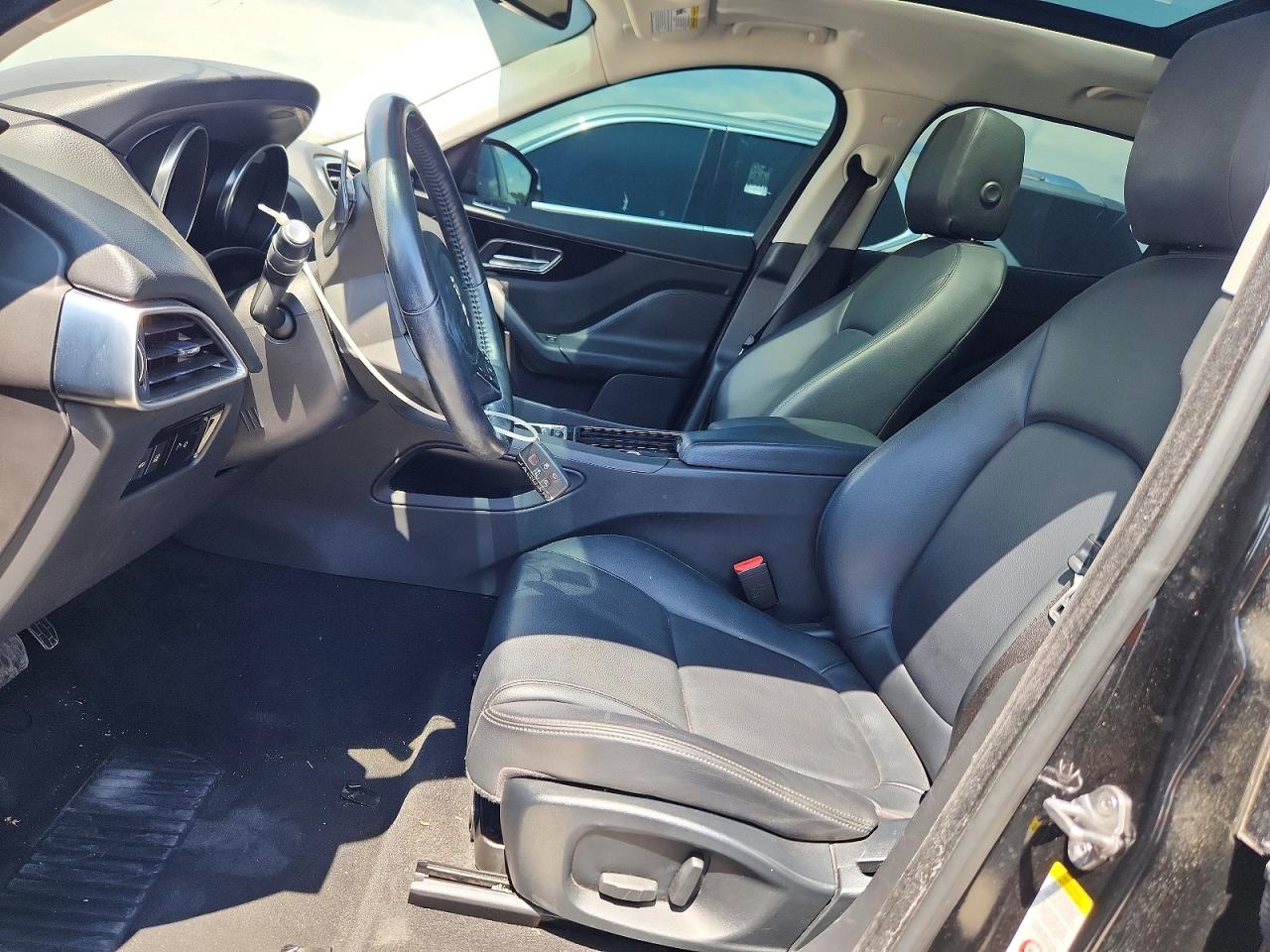 Jaguar F-PACE Premium