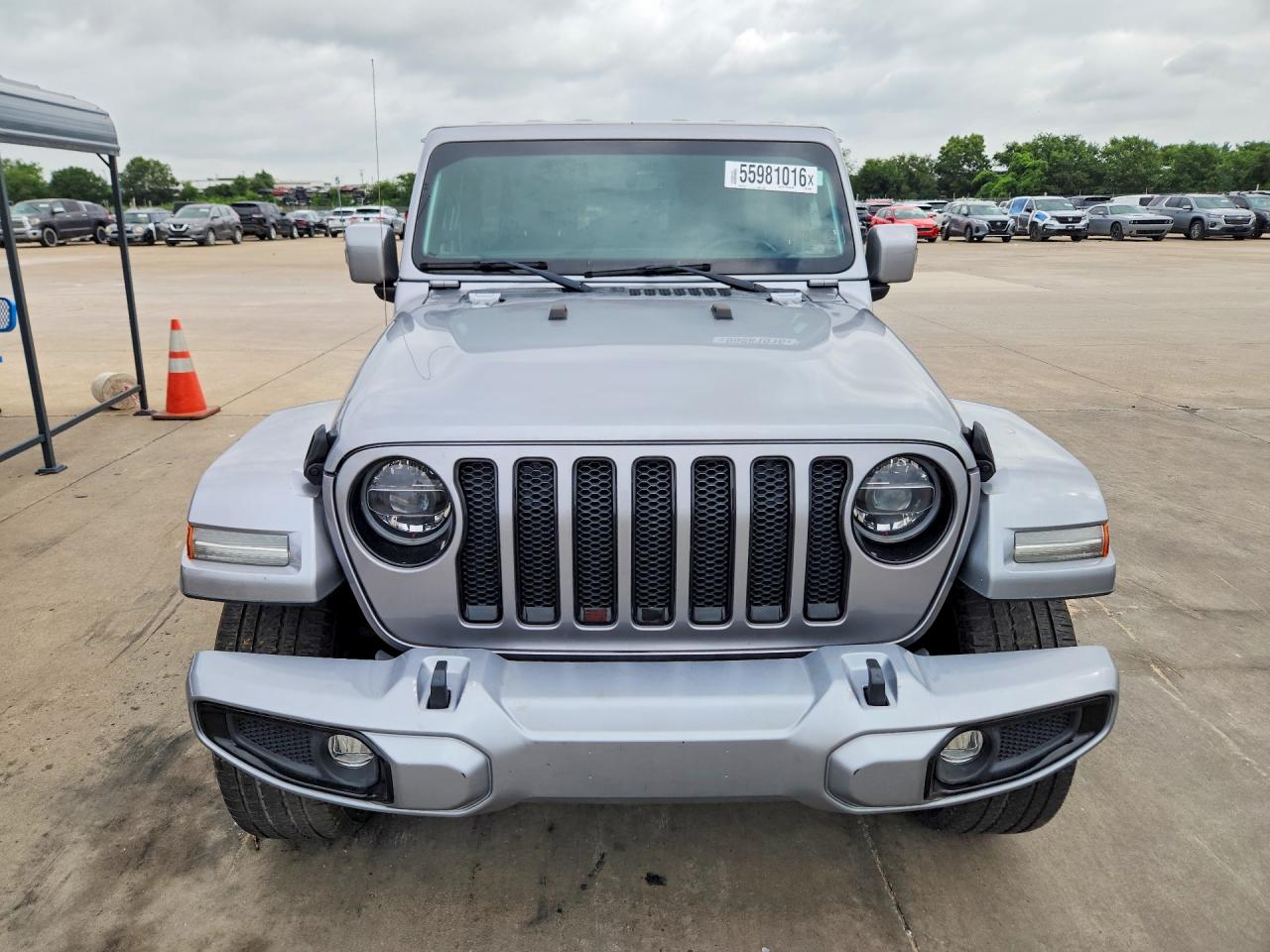 Jeep Wrangler Sahara