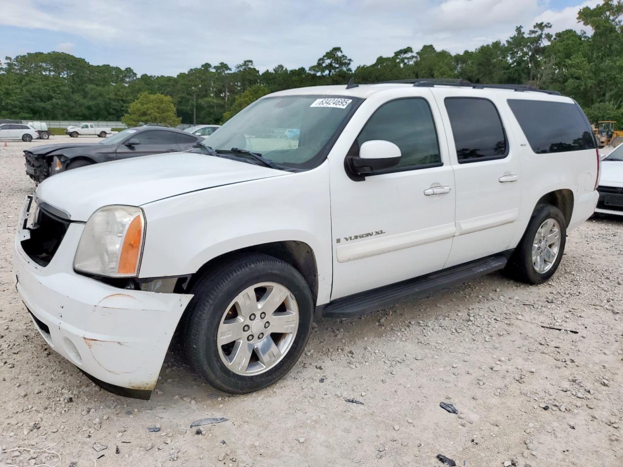 Salvage GMC Yukon Image
