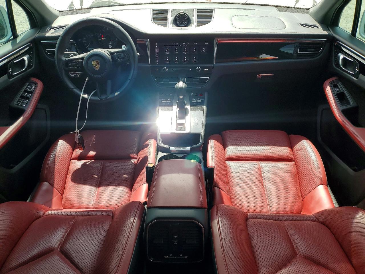 Porsche Macan Base