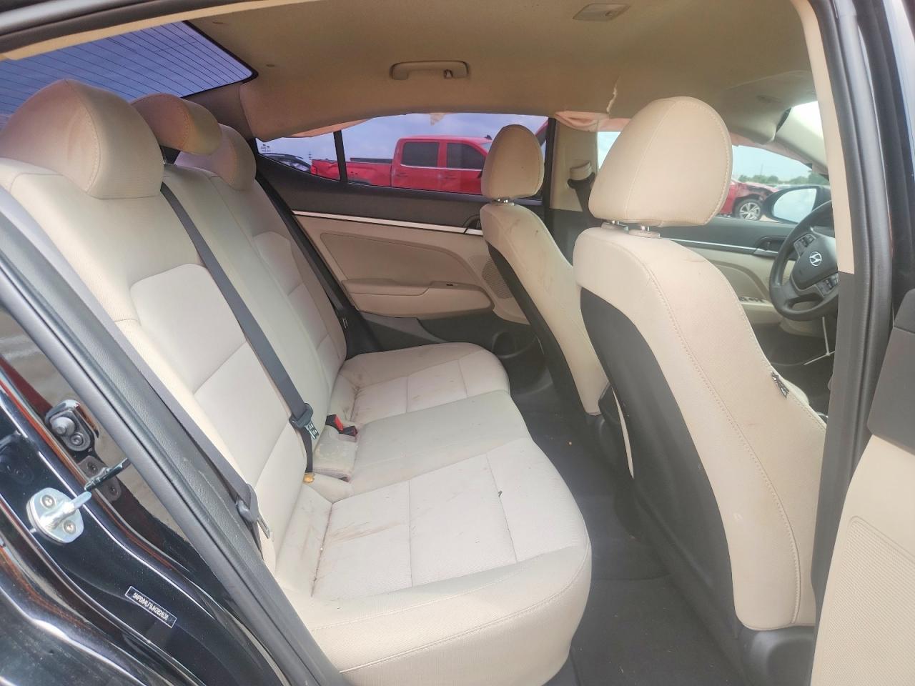 Hyundai ELANTRA Sel