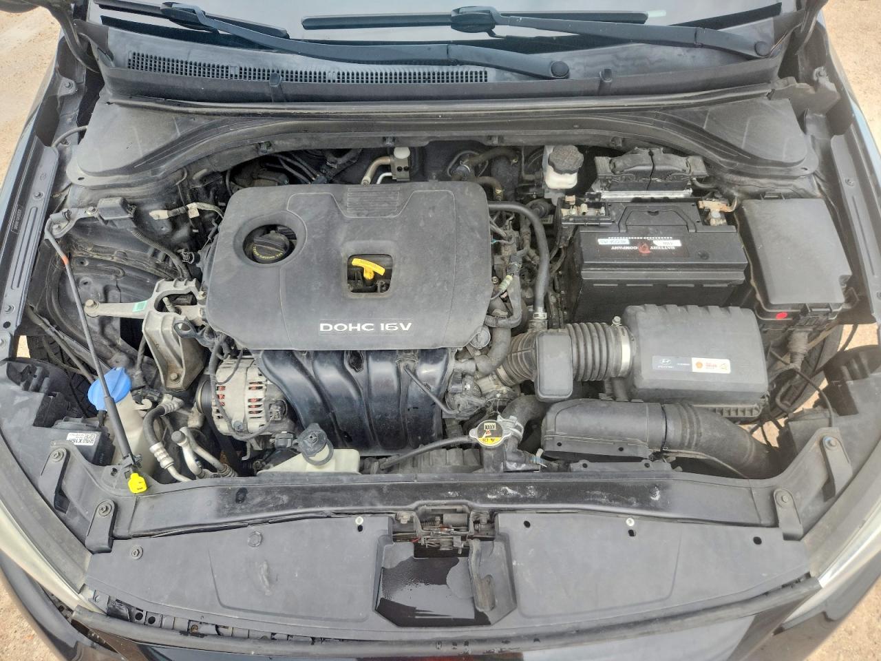Hyundai ELANTRA Sel