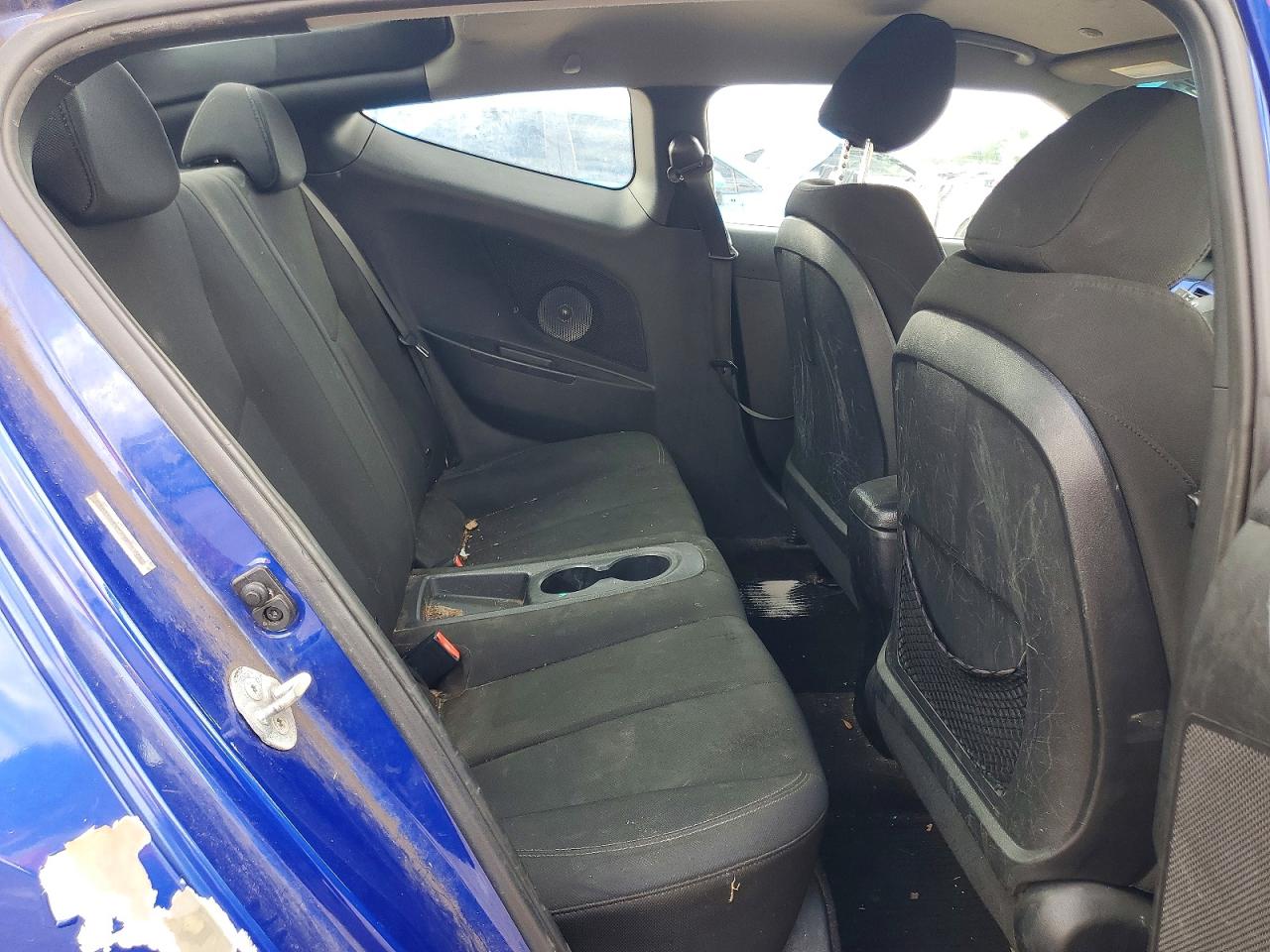 Hyundai VELOSTER Base