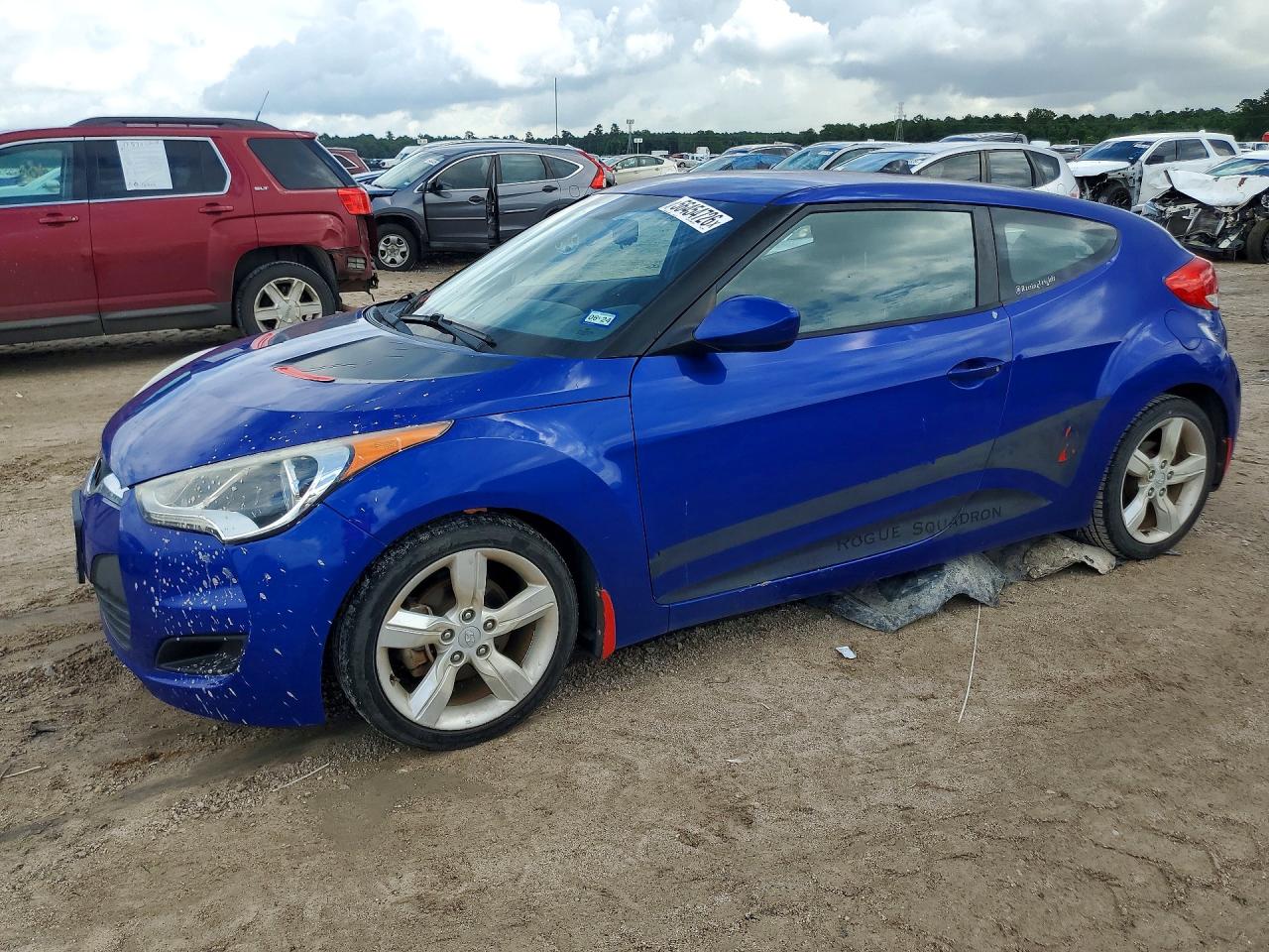 Salvage Hyundai VELOSTER Image